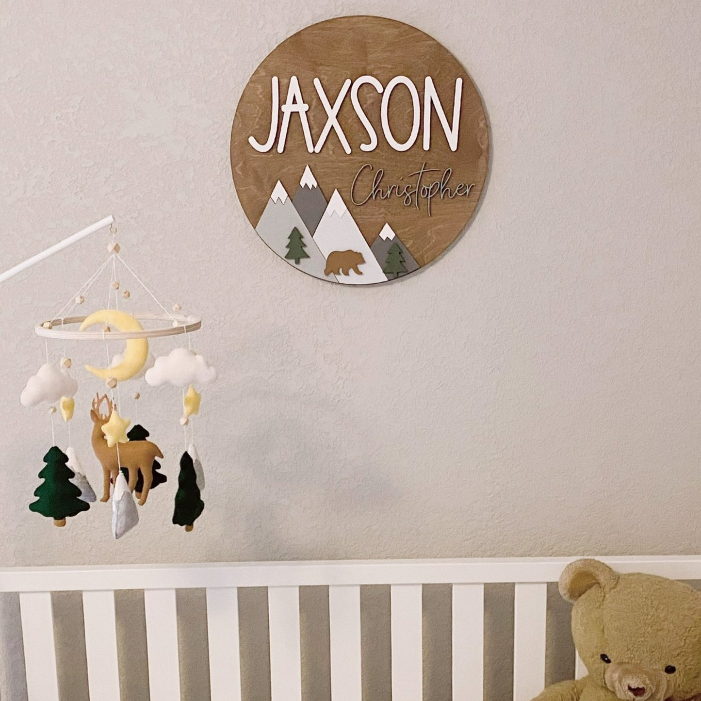 Jaxson Christopher Bear Mountain Round Name Sign
